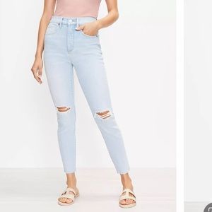 LOFT Petite Curvy Destructed High Rise Skinny Ankle Jeans In Bleach Out Wash